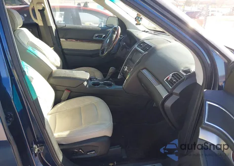 2016 Ford Explorer Platinum z USA, uszkodzony, nr VIN 1FM5K8HT4GGA60860